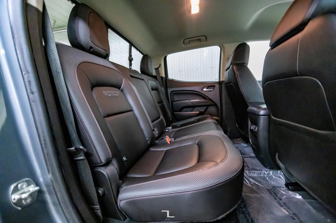 2019 GMC Canyon 4x4 Crew Cab All Terrain Diesel Leather Nav BCam Red Deer AB