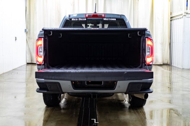 2019 GMC Canyon 4x4 Crew Cab All Terrain Diesel Leather Nav BCam Red Deer AB