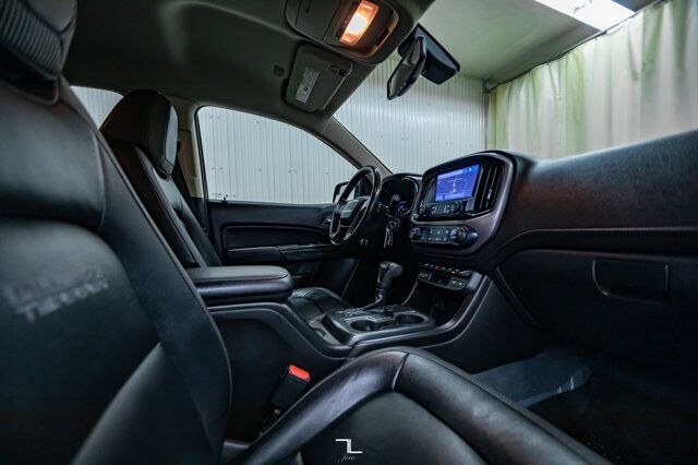 2019 GMC Canyon 4x4 Crew Cab All Terrain Diesel Leather Nav BCam Red Deer AB