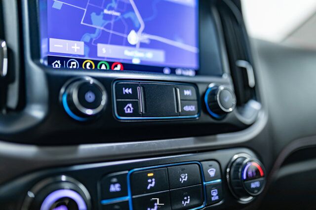 2019 GMC Canyon 4x4 Crew Cab All Terrain Diesel Leather Nav BCam Red Deer AB