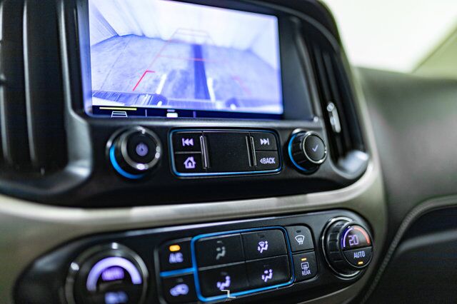 2019 GMC Canyon 4x4 Crew Cab Denali Leather Nav BCam Red Deer AB