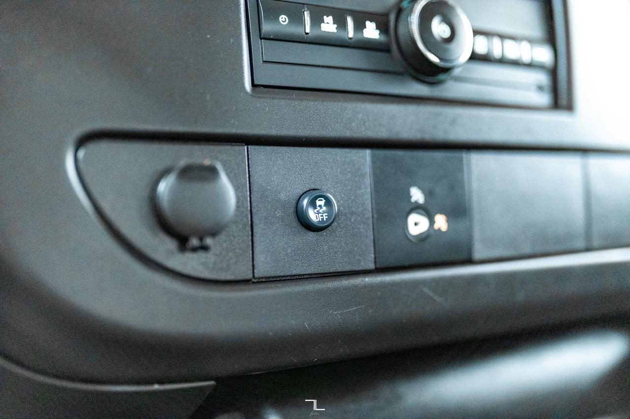 2019 GMC Savana 2500 Cargo Van BCam Red Deer AB