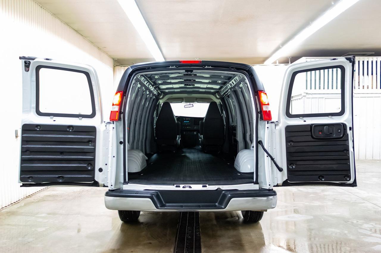 2019 GMC Savana 2500 Extended Cargo Van BCam Red Deer AB