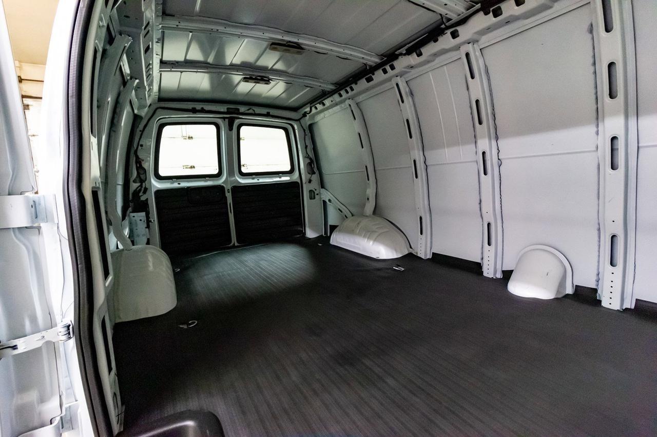 2019 GMC Savana 2500 Extended Cargo Van BCam Red Deer AB