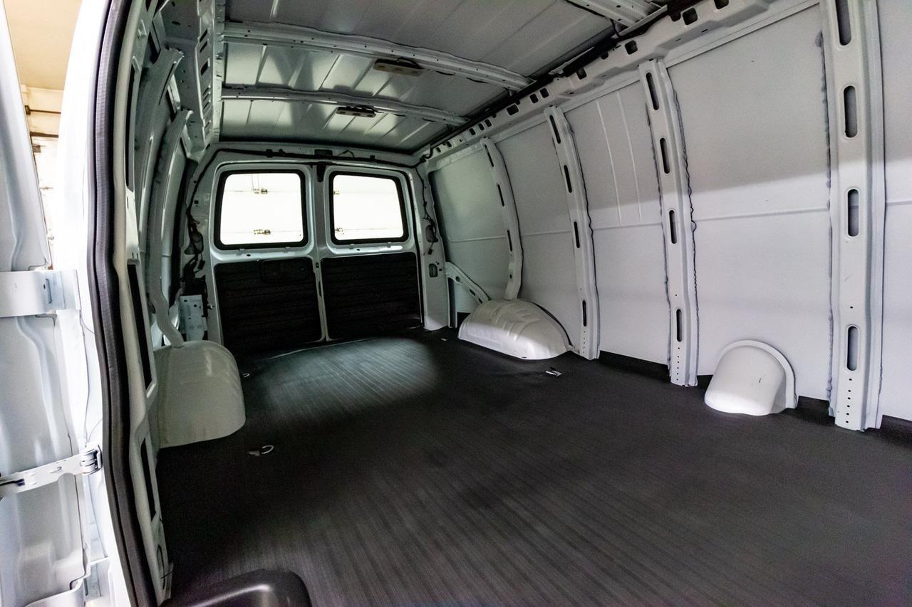 2019 GMC Savana 2500 Extended Cargo Van BCam Red Deer AB