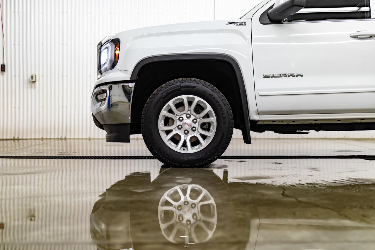 2019 GMC Sierra 1500 4x4 Double Cab SLE Limited BCam Red Deer AB