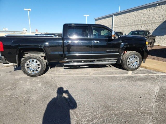 2019 GMC Sierra 2500 HD Denali