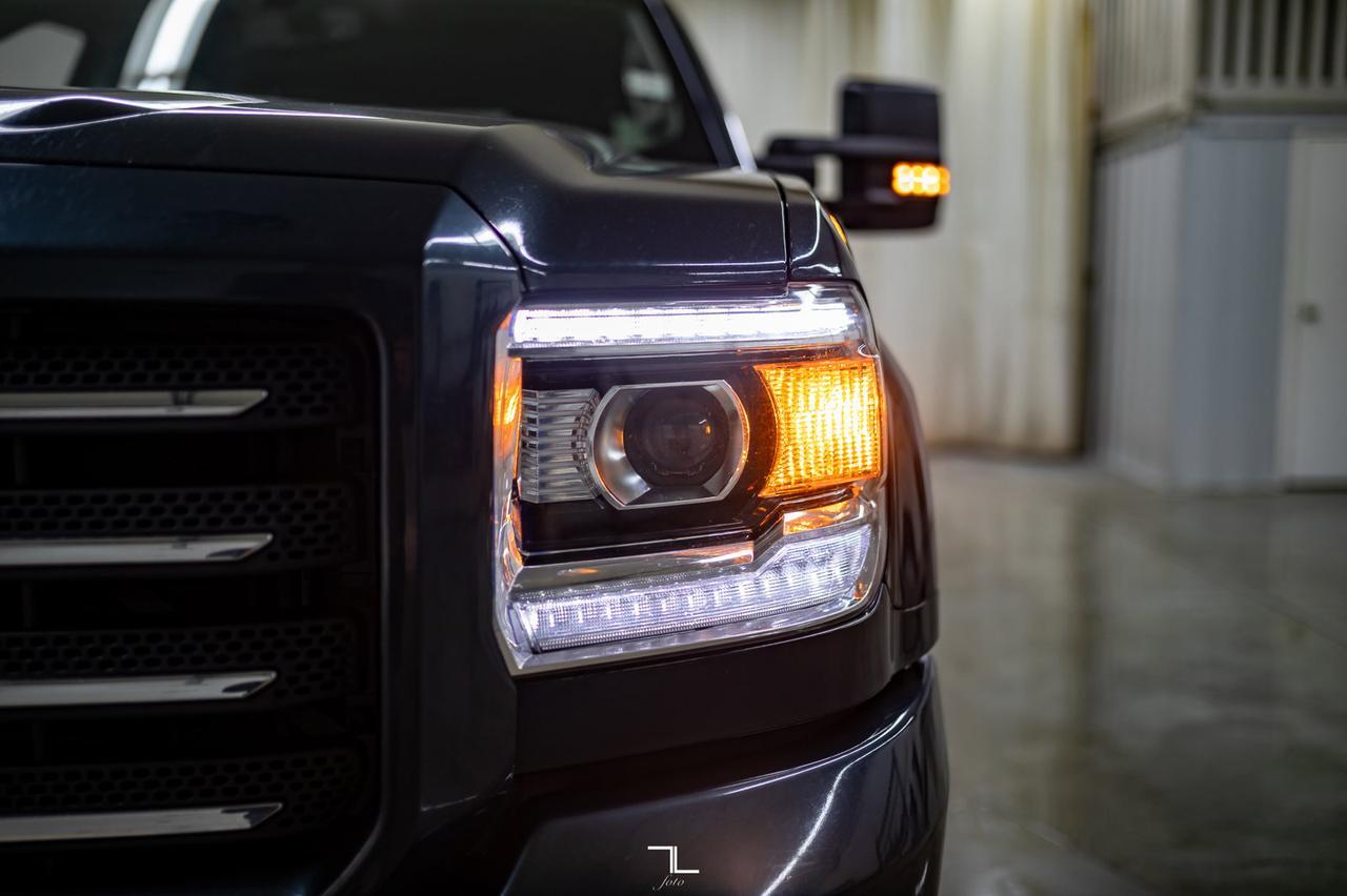 2019 GMC Sierra 2500HD 4x4 Crew Cab All Terrain Leather Roof Nav BCam Red Deer AB