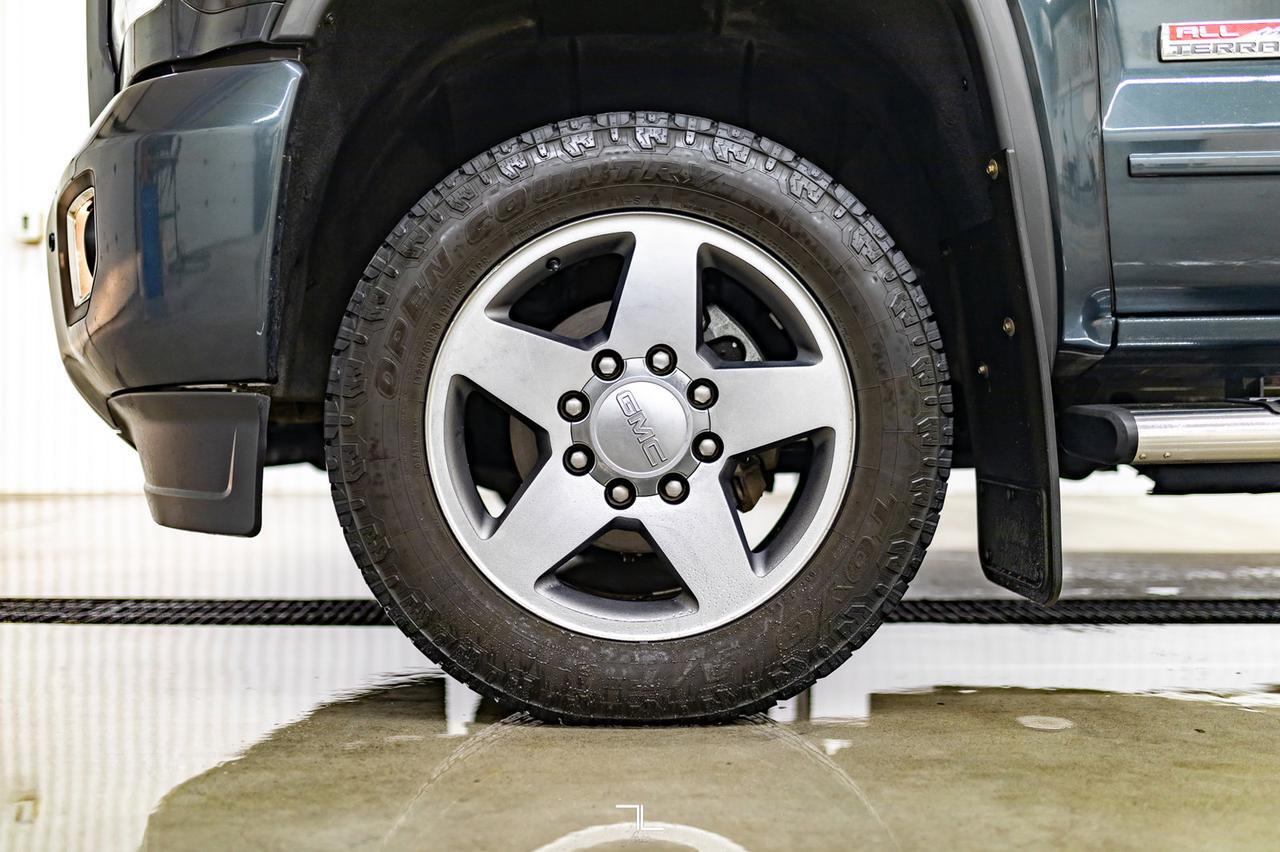 2019 GMC Sierra 2500HD 4x4 Crew Cab All Terrain Leather Roof Nav BCam Red Deer AB