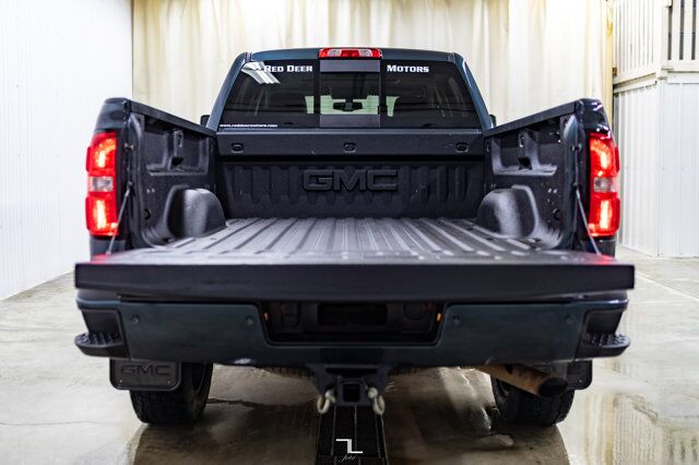 2019 GMC Sierra 2500HD 4x4 Crew Cab All Terrain Leather Roof Nav BCam Red Deer AB