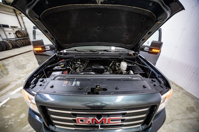 2019 GMC Sierra 2500HD 4x4 Crew Cab All Terrain Leather Roof Nav BCam Red Deer AB