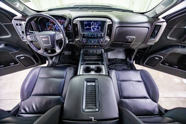 2019 GMC Sierra 2500HD 4x4 Crew Cab All Terrain Leather Roof Nav BCam Red Deer AB