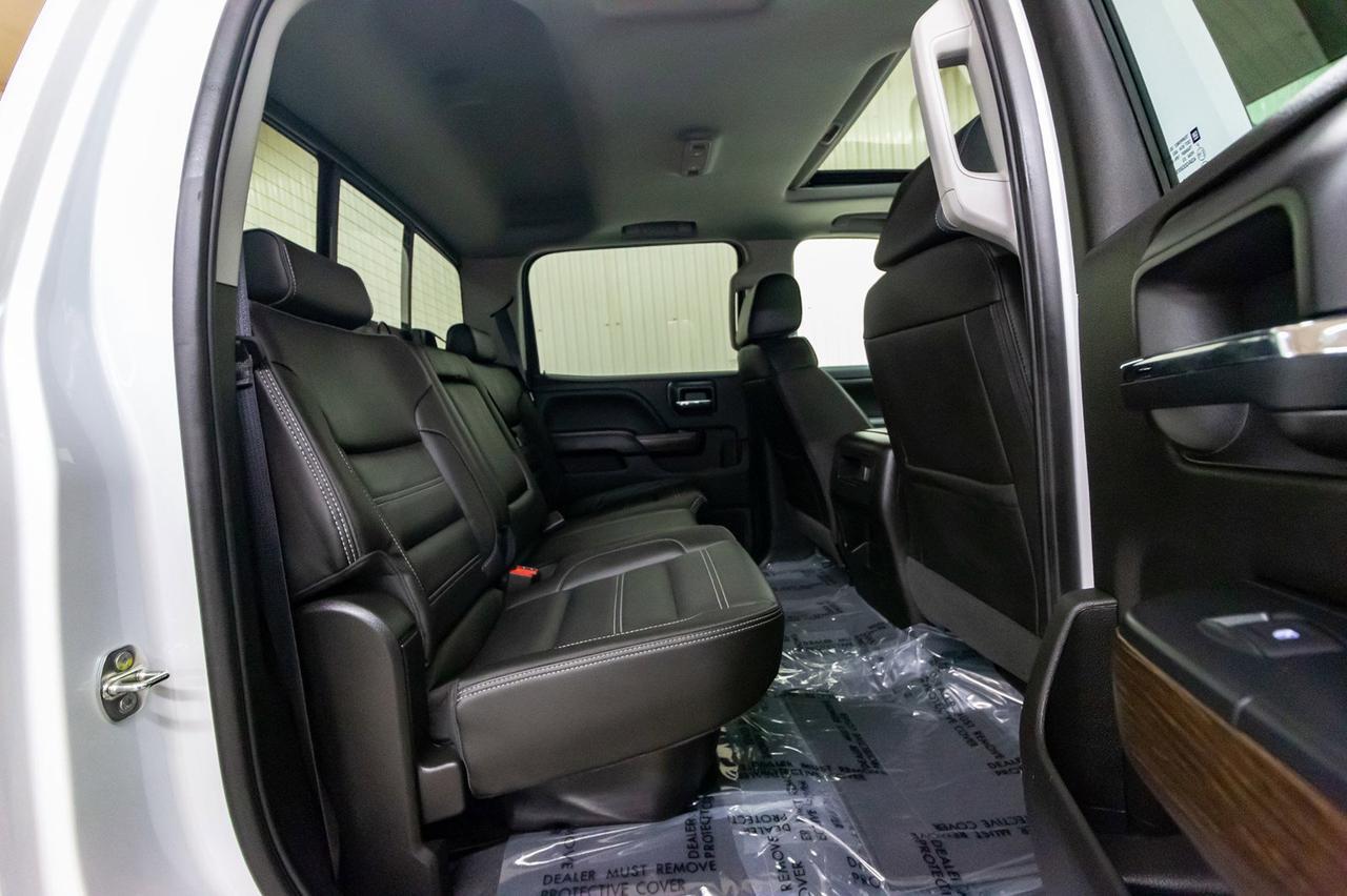 2019 GMC Sierra 2500HD 4x4 Crew Cab Denali Diesel Leather Roof Nav Red Deer AB