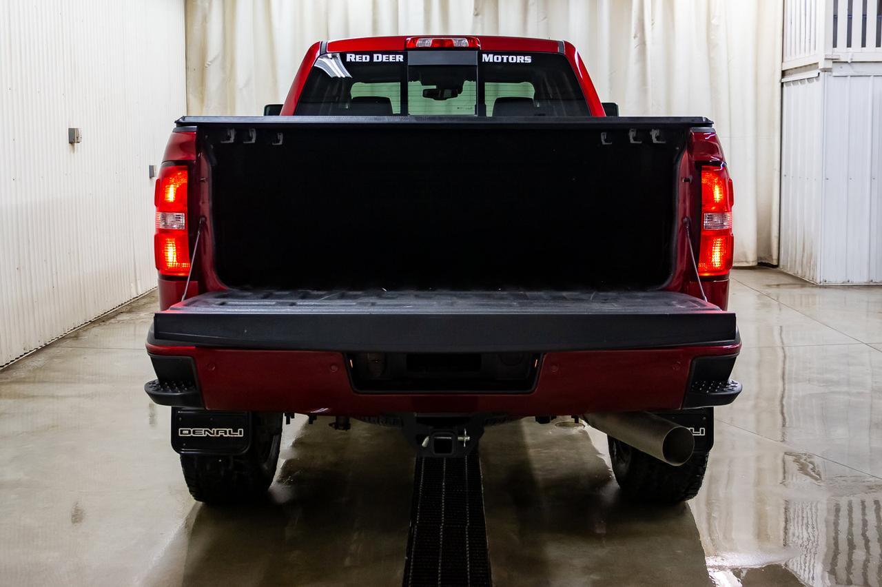 2019 GMC Sierra 2500HD 4x4 Crew Cab Denali Diesel Lift Leather Roof Nav Red Deer AB