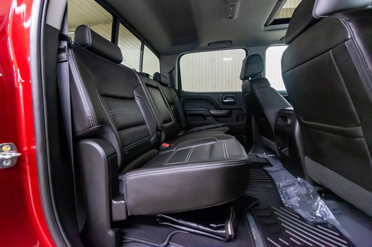 2019 GMC Sierra 2500HD 4x4 Crew Cab Denali Diesel Lift Leather Roof Nav Red Deer AB