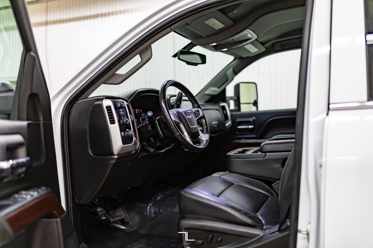 2019 GMC Sierra 2500HD 4x4 Crew Cab SLE Leather Red Deer AB