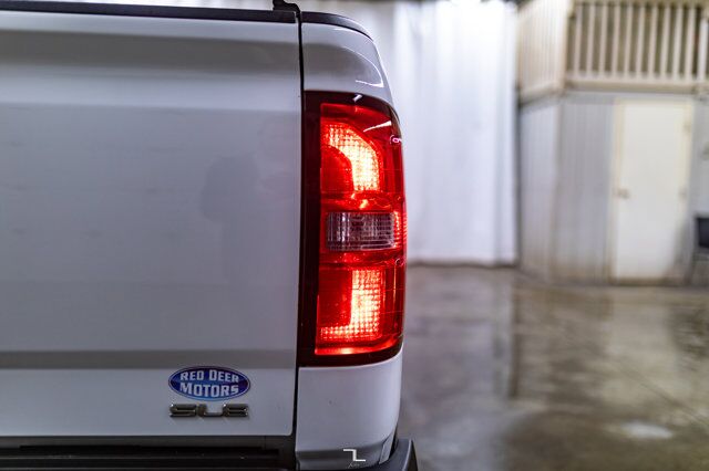 2019 GMC Sierra 2500HD 4x4 Crew Cab SLE Z71 BCam Red Deer AB