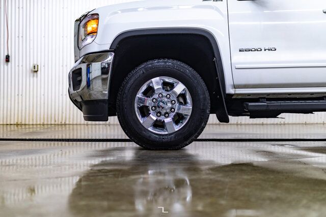 2019 GMC Sierra 2500HD 4x4 Crew Cab SLE Z71 BCam Red Deer AB