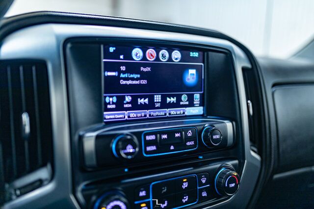 2019 GMC Sierra 2500HD 4x4 Crew Cab SLE Z71 BCam Red Deer AB