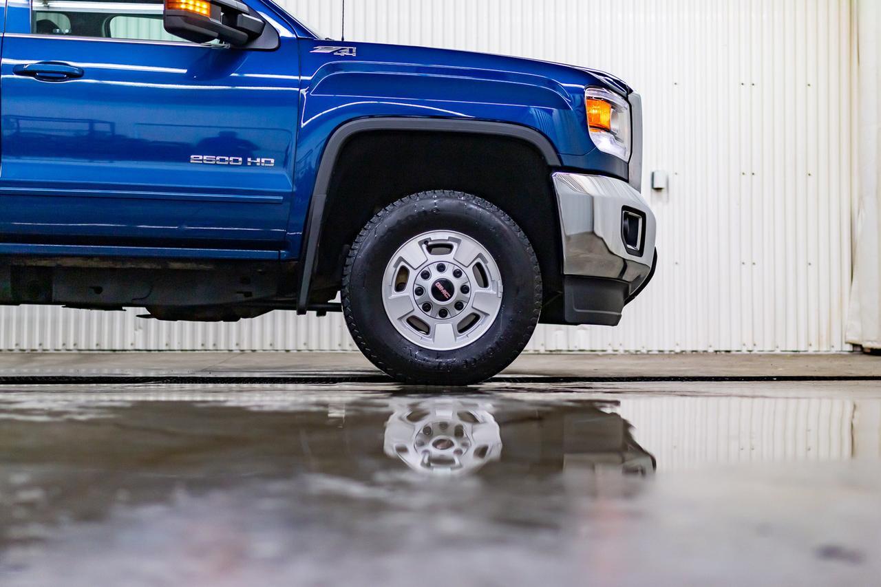 2019 GMC Sierra 2500HD 4x4 Crew Cab SLE Z71 BCam Red Deer AB