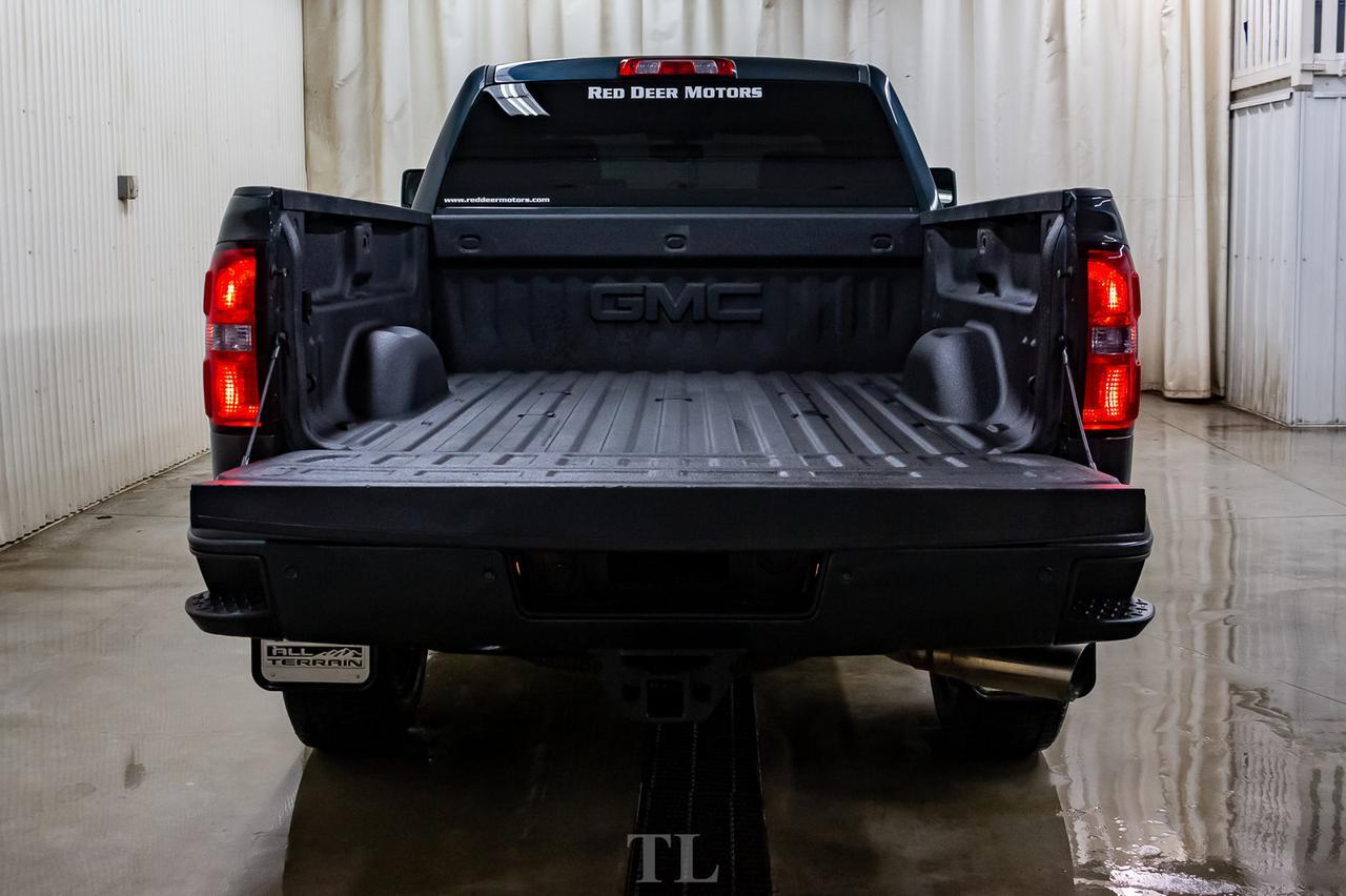 2019 GMC Sierra 2500HD 4x4 Crew Cab SLT All Terrain Leather BCam Red Deer AB