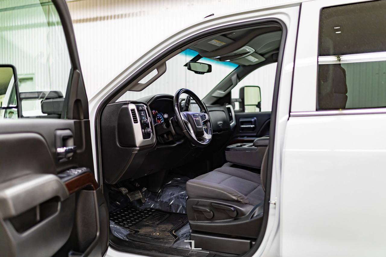 2019 GMC Sierra 2500HD 4x4 Dbl Cab SLE Z71 BCam Bluetooth Red Deer AB