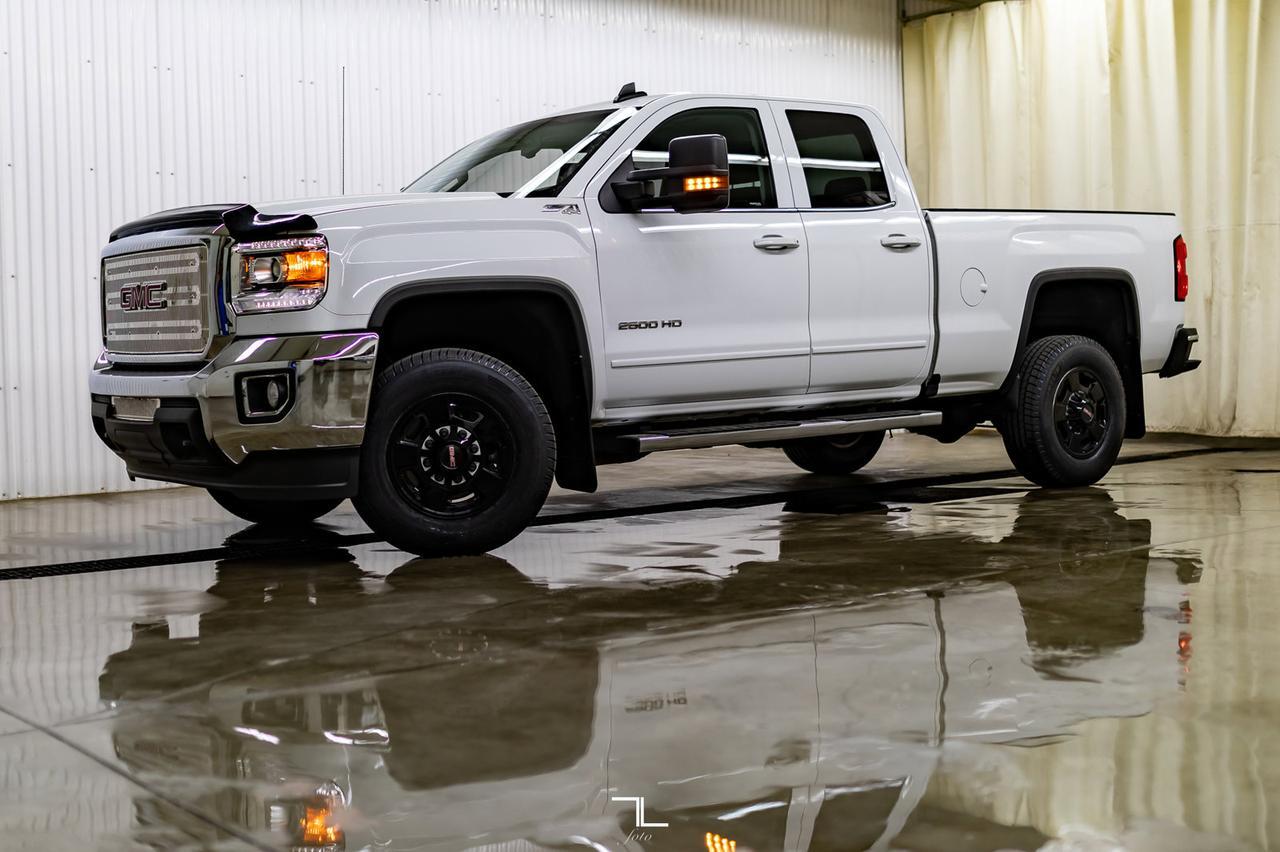 2019 GMC Sierra 2500HD 4x4 Dbl Cab SLE Z71 BCam Bluetooth Red Deer AB