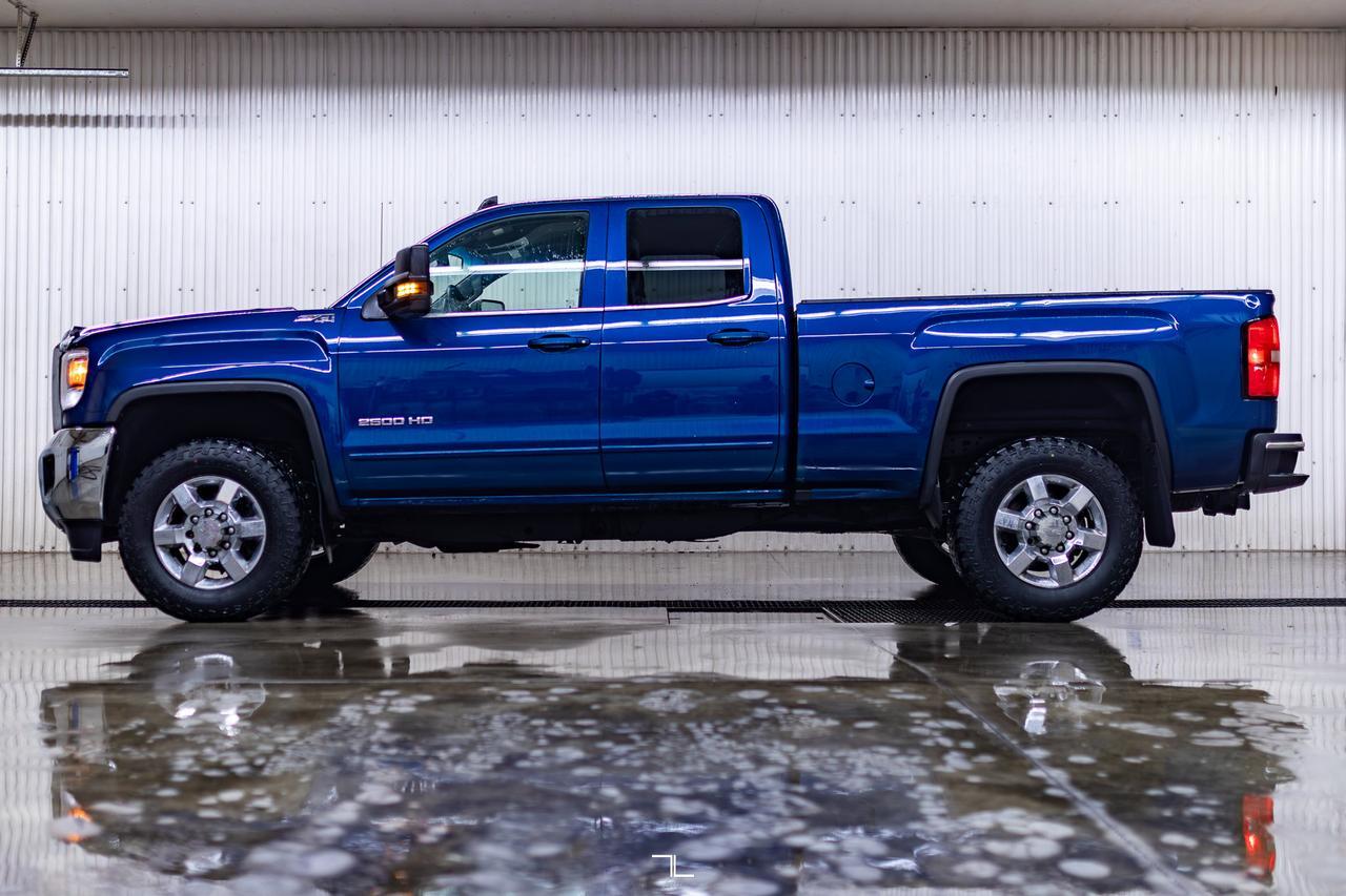 2019 GMC Sierra 2500HD 4x4 Dbl Cab SLE Z71 BCam Red Deer AB