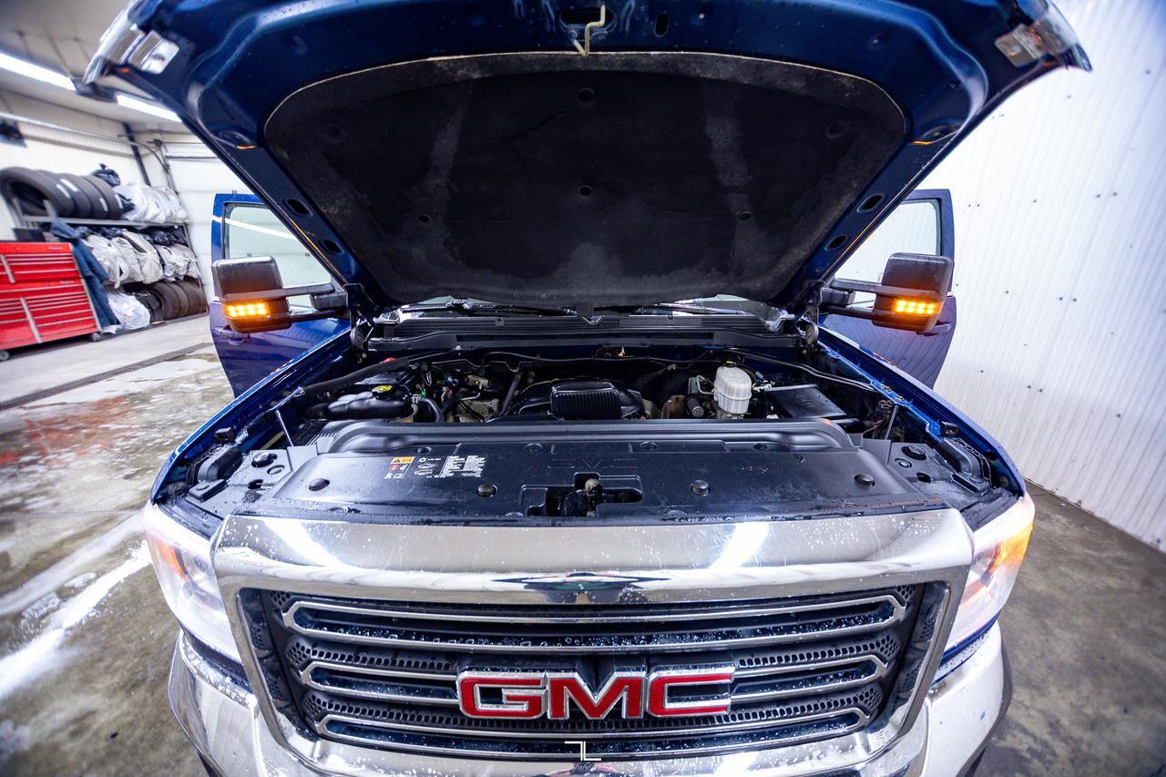 2019 GMC Sierra 2500HD 4x4 Dbl Cab SLE Z71 BCam Red Deer AB