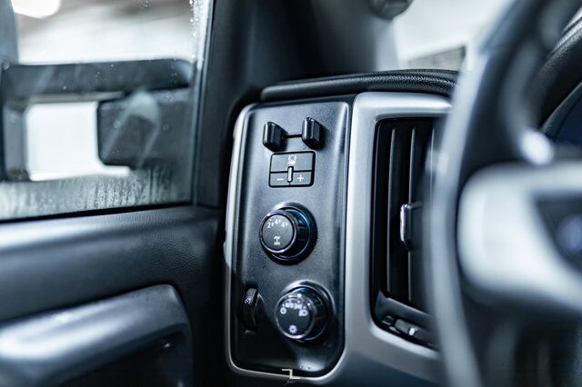 2019 GMC Sierra 2500HD 4x4 Double Cab SLE BCam Red Deer AB