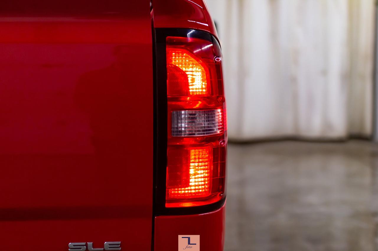 2019 GMC Sierra 2500HD 4x4 Double Cab SLE Z71 BCam Red Deer AB