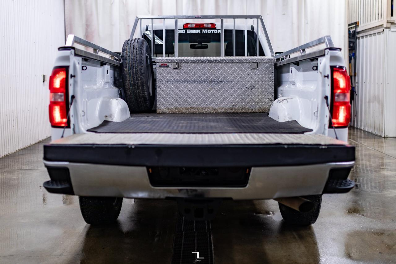 2019 GMC Sierra 2500HD 4x4 Reg Cab WT Longbox BCam Red Deer AB