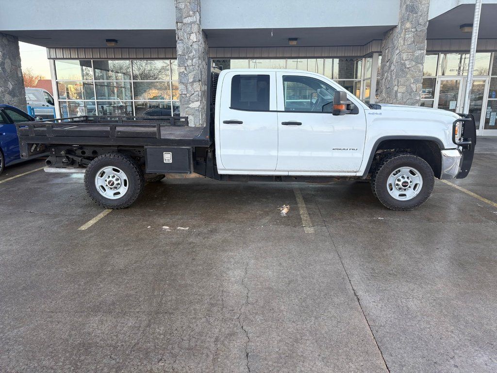 Summit White 2019 GMC Sierra 2500HD Pickup Truck Four-Wheel Drive Automatic