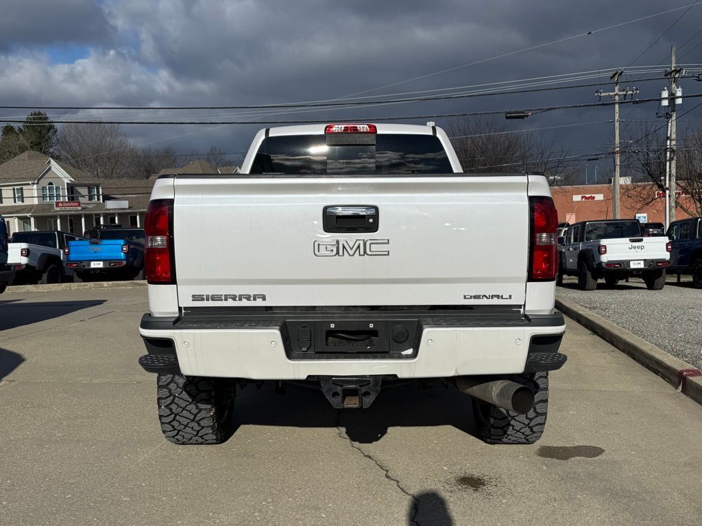 2019 GMC Sierra 2500HD Denali Crestwood KY