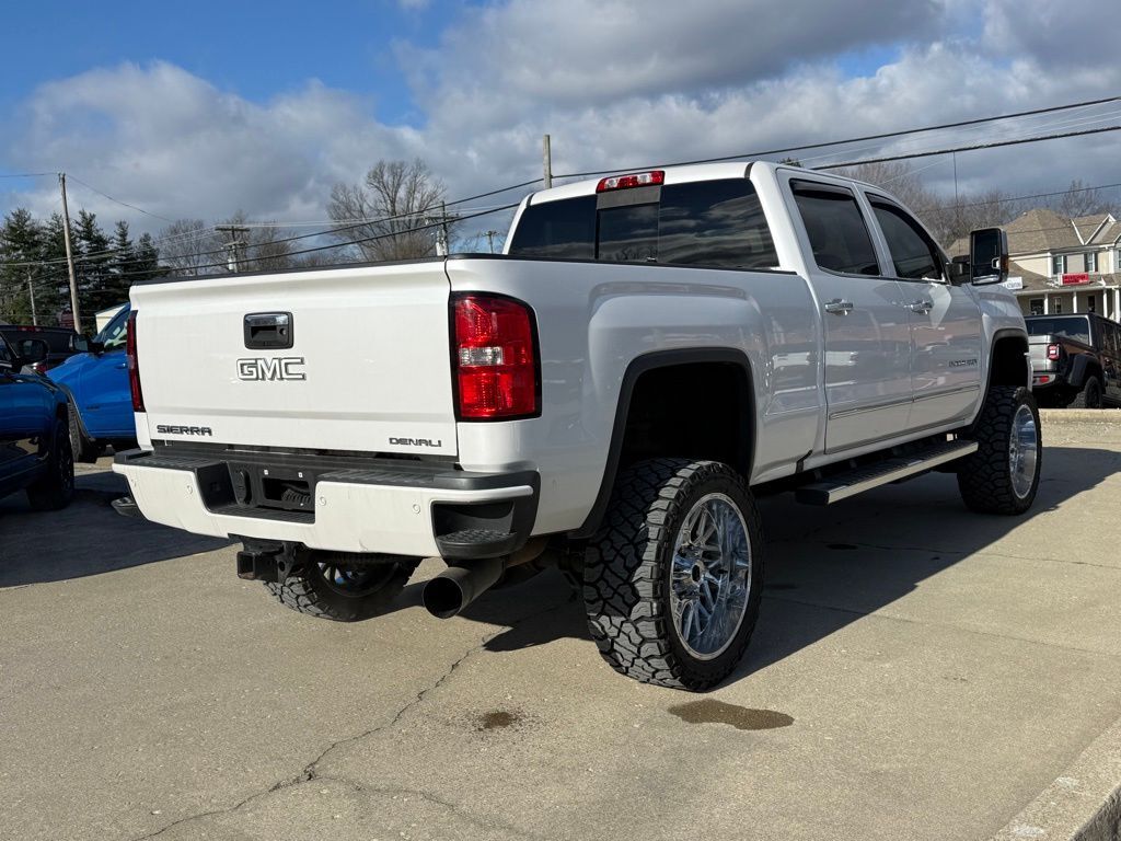 2019 GMC Sierra 2500HD Denali Crestwood KY