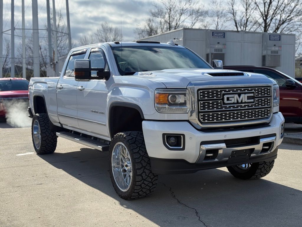 2019 GMC Sierra 2500HD Denali Crestwood KY