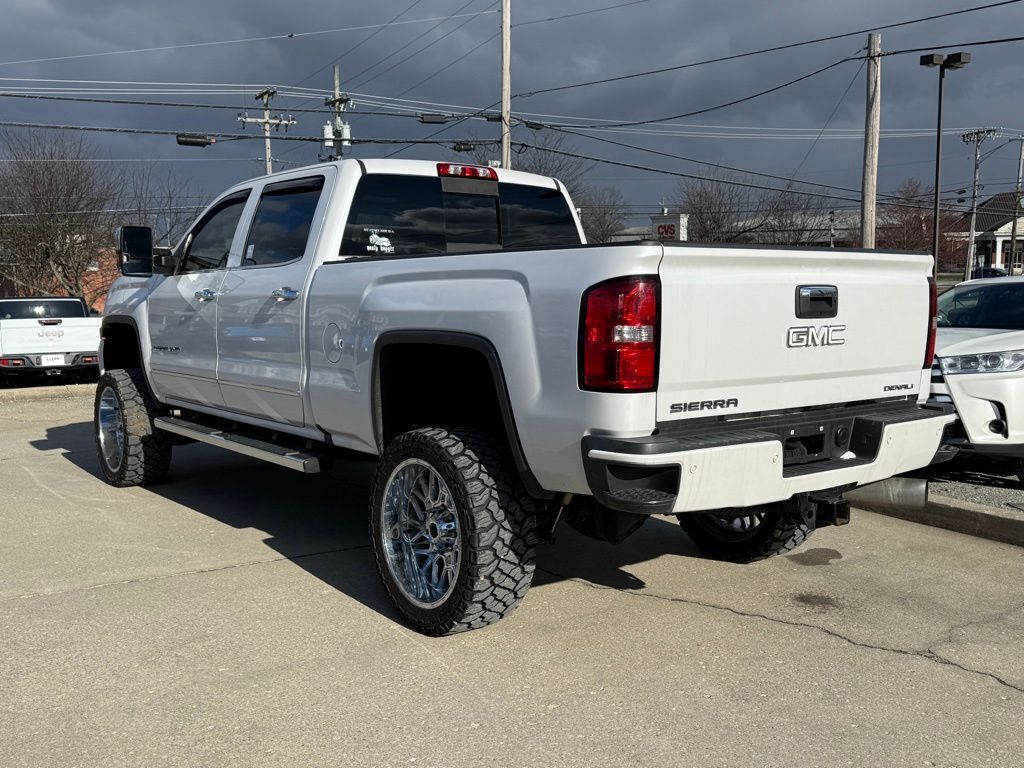 2019 GMC Sierra 2500HD Denali Crestwood KY