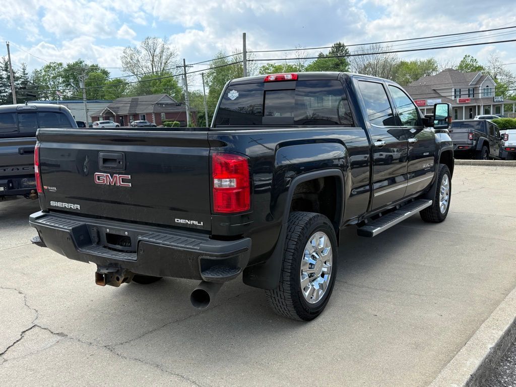 2019 GMC Sierra 2500HD Denali Crestwood KY