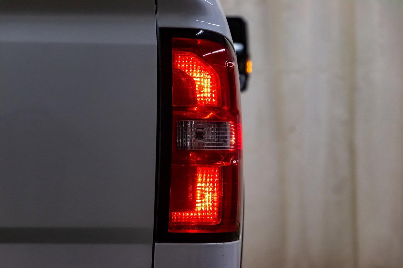 2019 GMC Sierra 3500HD 4x4 Crew Cab Denali Diesel Leather Roof Nav Red Deer AB