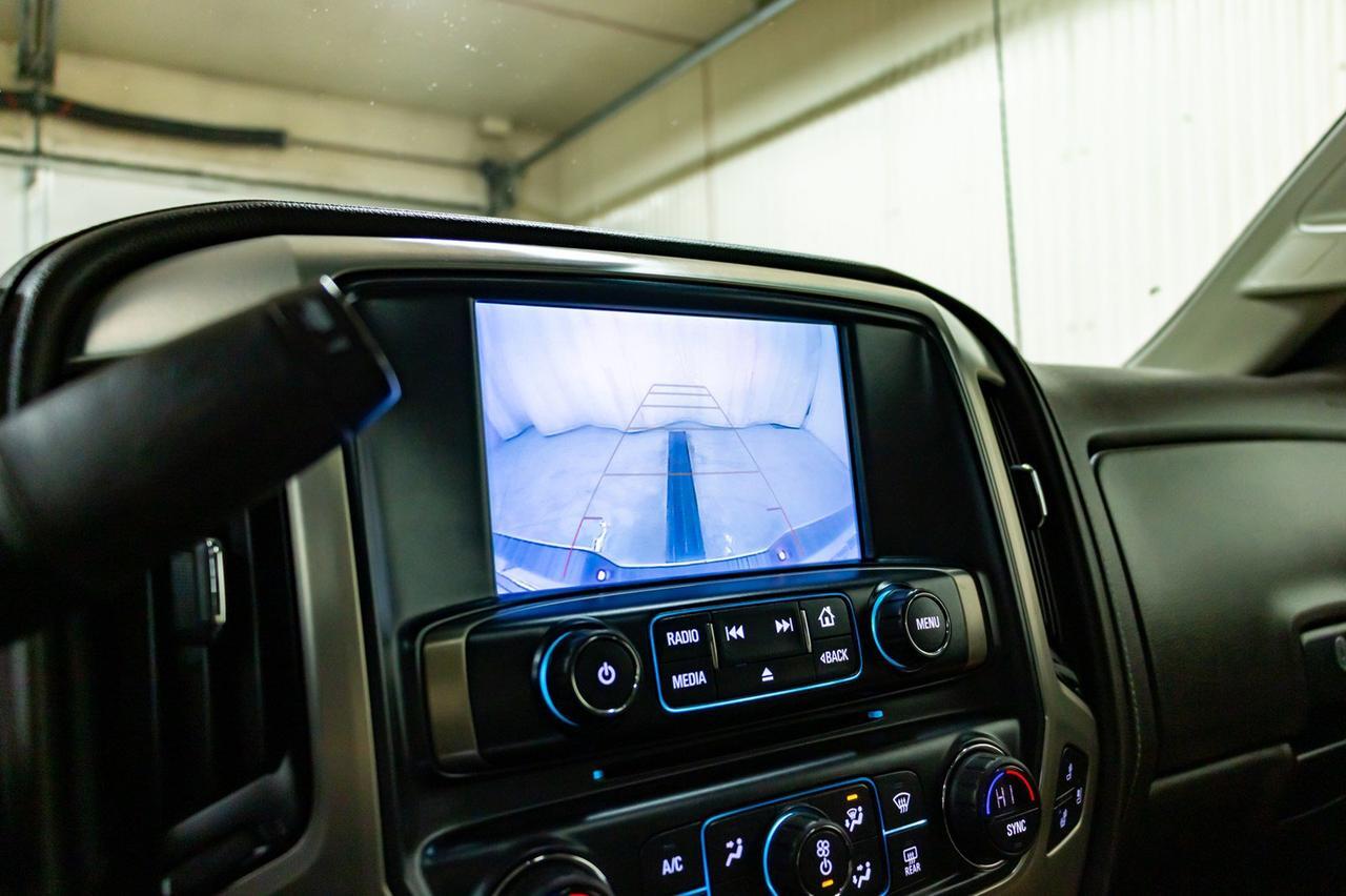 2019 GMC Sierra 3500HD 4x4 Crew Cab Denali Diesel Leather Roof Nav Red Deer AB