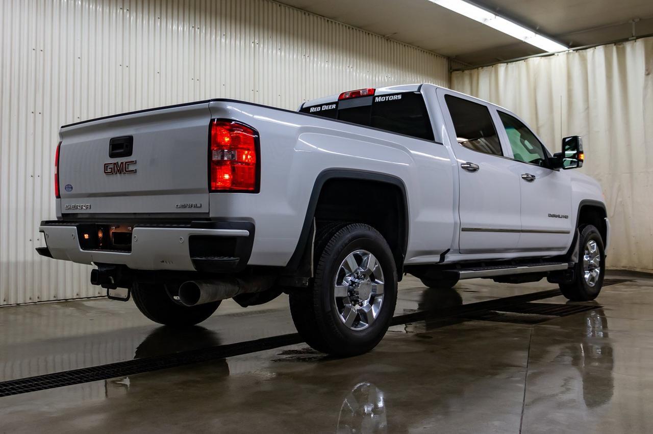 2019 GMC Sierra 3500HD 4x4 Crew Cab Denali Diesel Leather Roof Nav Red Deer AB