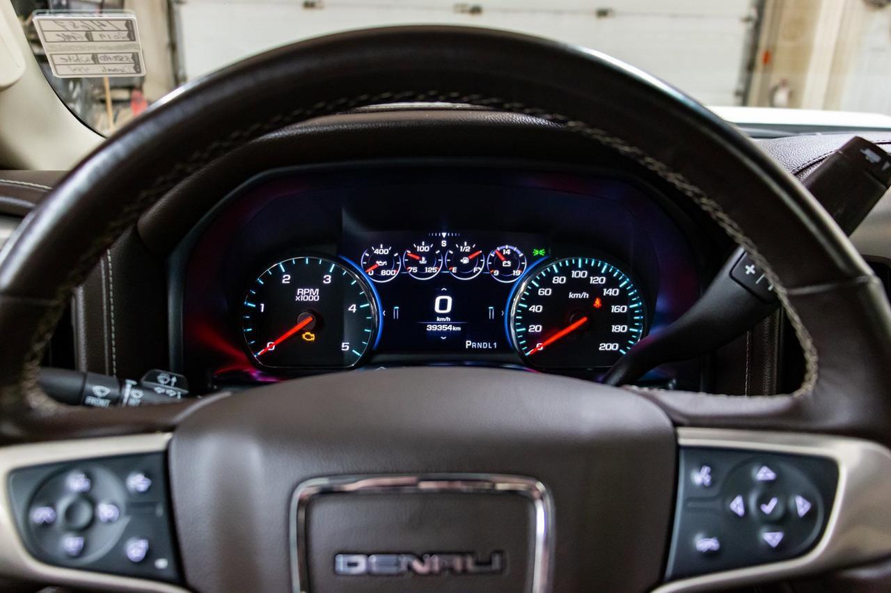 2019 GMC Sierra 3500HD 4x4 Crew Cab Denali Diesel Leather Roof Nav Red Deer AB