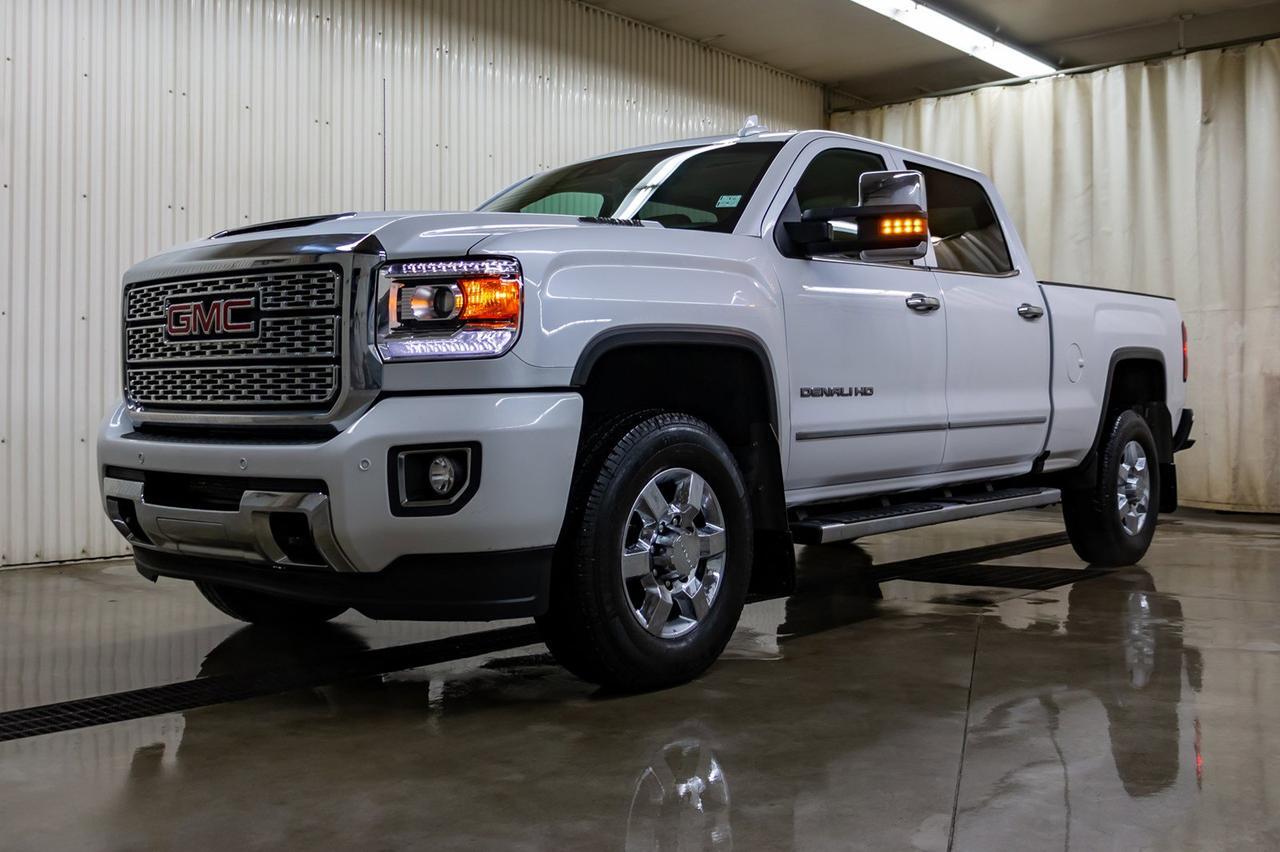 2019 GMC Sierra 3500HD 4x4 Crew Cab Denali Diesel Leather Roof Nav Red Deer AB