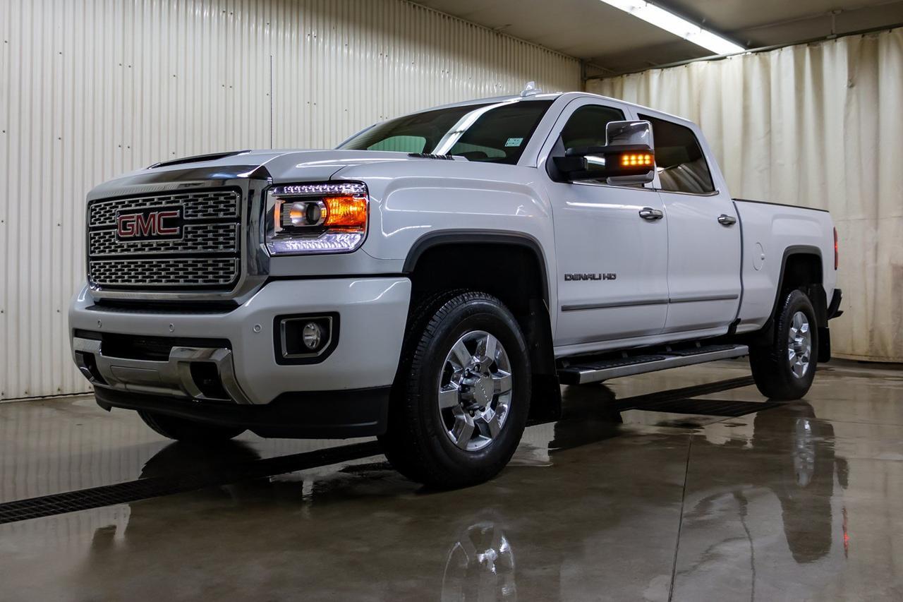 2019 GMC Sierra 3500HD 4x4 Crew Cab Denali Diesel Leather Roof Nav Red Deer AB