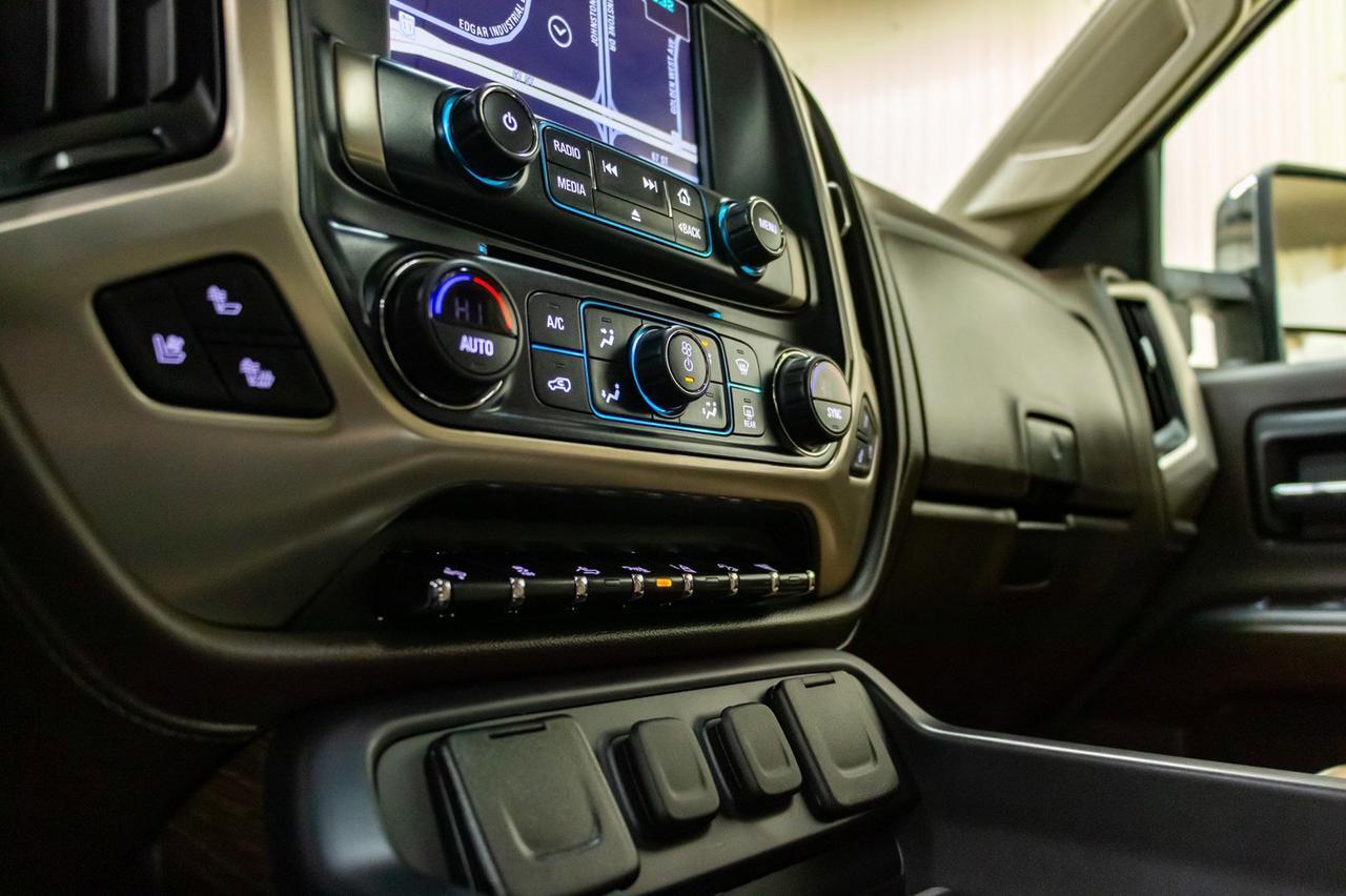 2019 GMC Sierra 3500HD 4x4 Crew Cab Denali Diesel Leather Roof Nav Red Deer AB