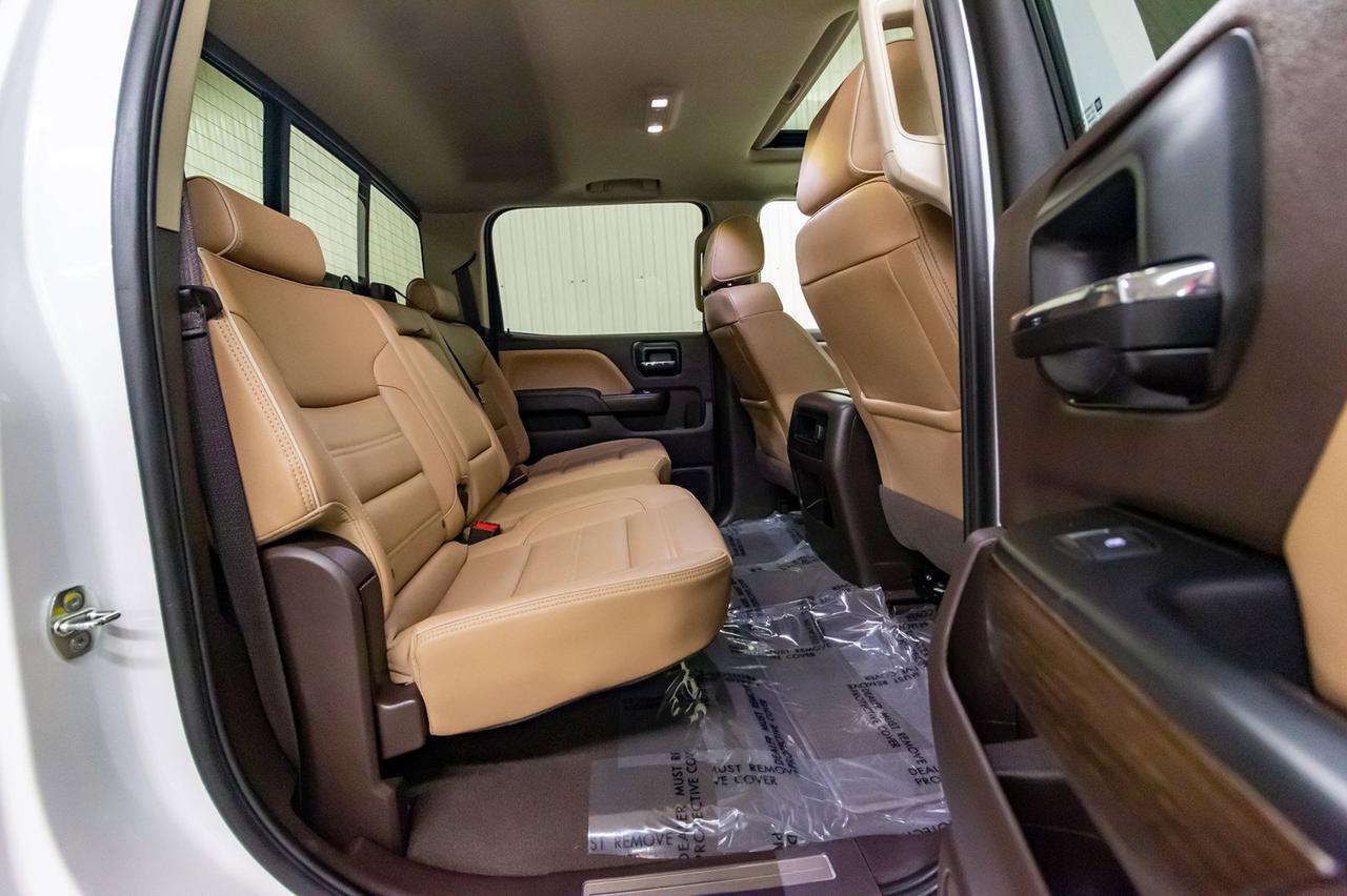 2019 GMC Sierra 3500HD 4x4 Crew Cab Denali Diesel Leather Roof Nav Red Deer AB