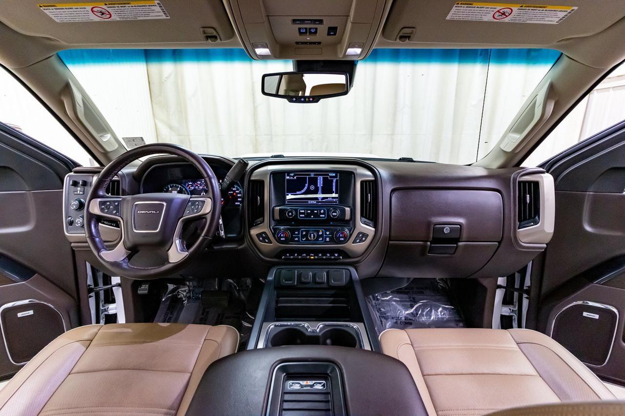 2019 GMC Sierra 3500HD 4x4 Crew Cab Denali Diesel Leather Roof Nav Red Deer AB