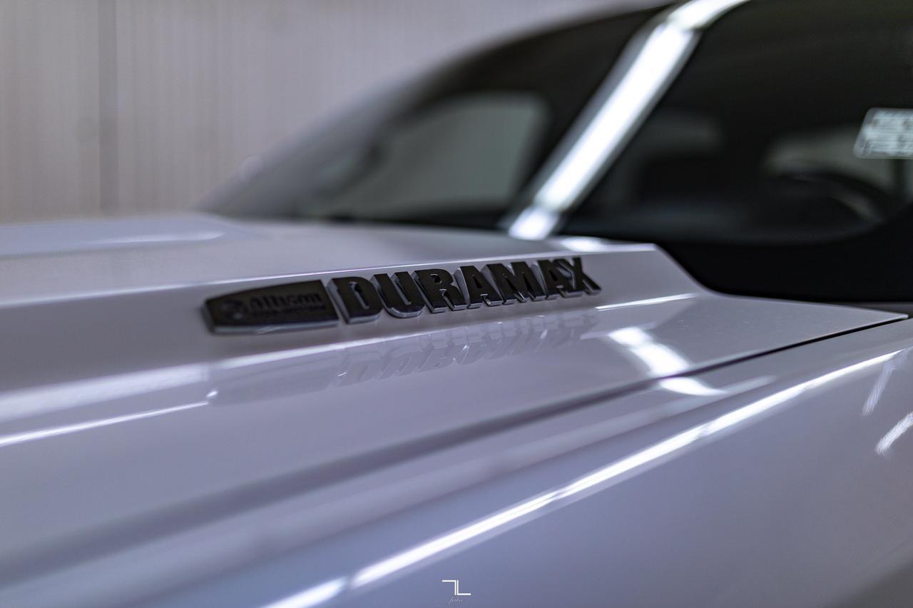 2019 GMC Sierra 3500HD 4x4 Crew Cab Denali Diesel Longbox Leather Roof Nav Red Deer AB