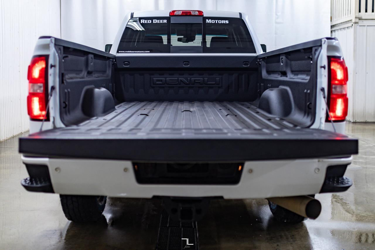 2019 GMC Sierra 3500HD 4x4 Crew Cab Denali Diesel Longbox Leather Roof Nav Red Deer AB