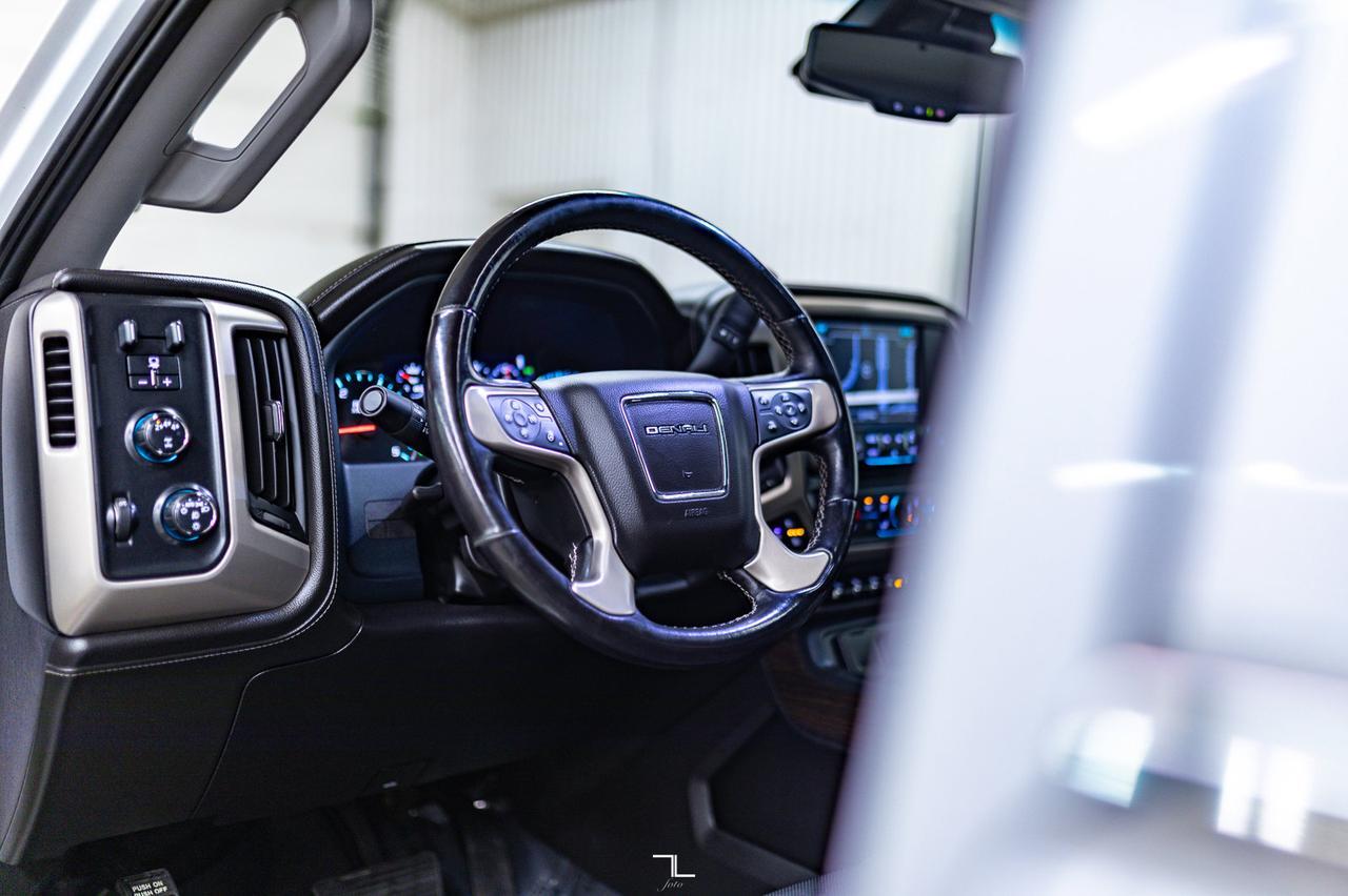 2019 GMC Sierra 3500HD 4x4 Crew Cab Denali Diesel Longbox Leather Roof Nav Red Deer AB